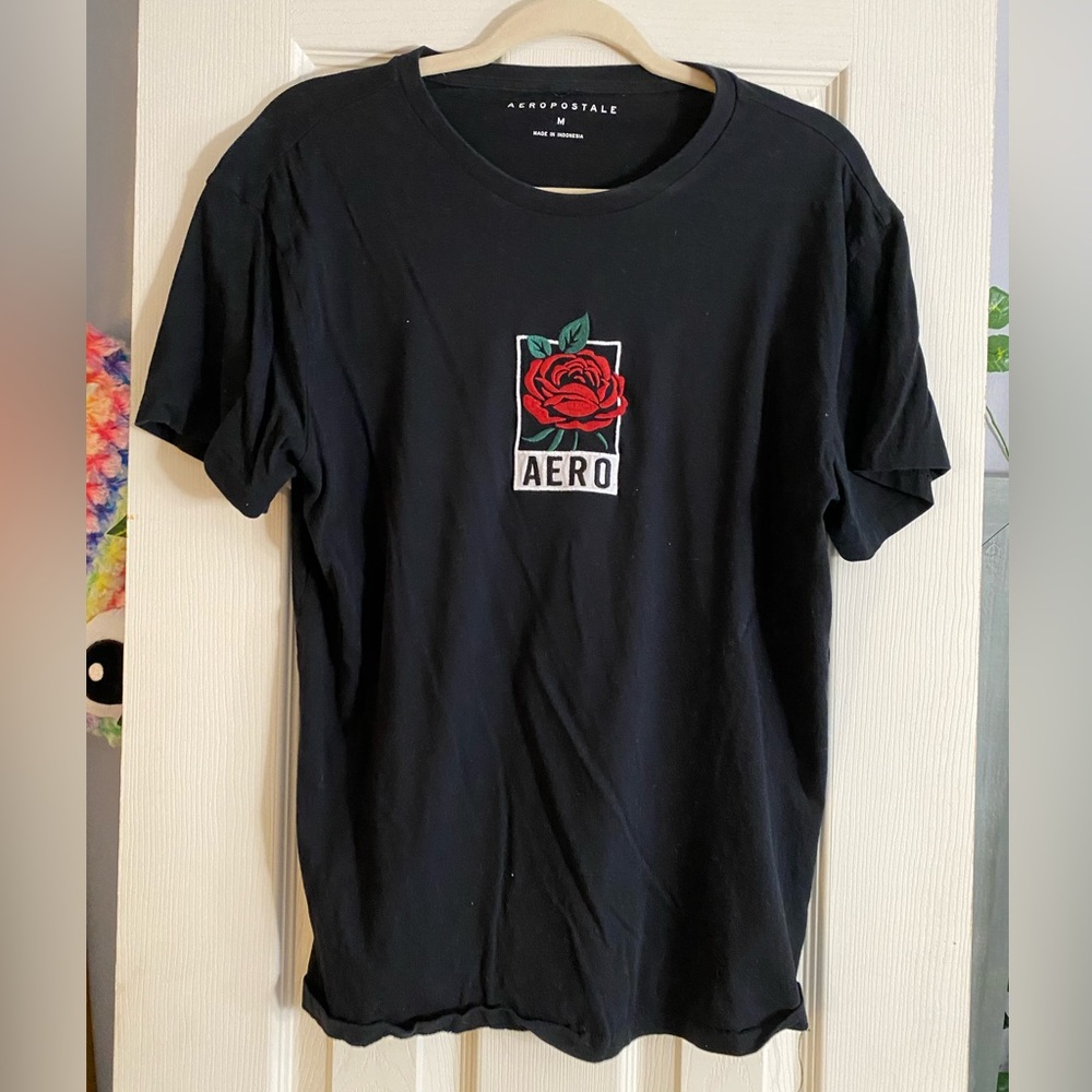 Aeropostale Medium Black Graphic Tee